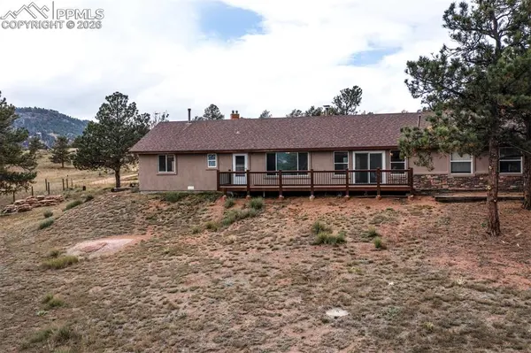 34 Fetlock CIR, Florissant, CO 80816