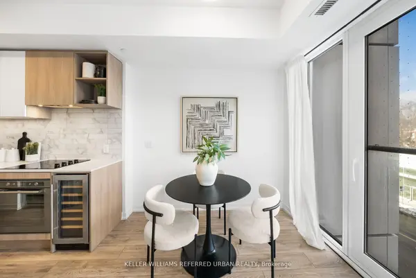 2020 Bathurst ST #322, Toronto C03, ON M5P 0A6