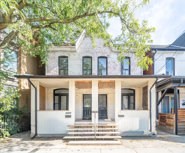 1059 Bathurst ST, Toronto C02, ON M5R 3G8