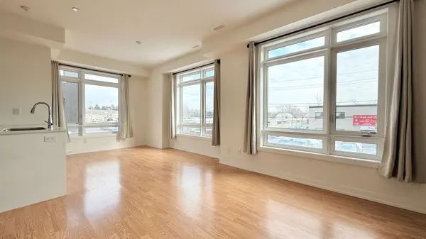 370 D Red Maple RD #102, Richmond Hill, ON L4C 6P5