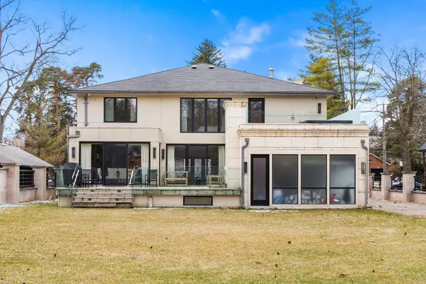 1347 Queen Victoria AVE, Mississauga, ON L5N 3N2