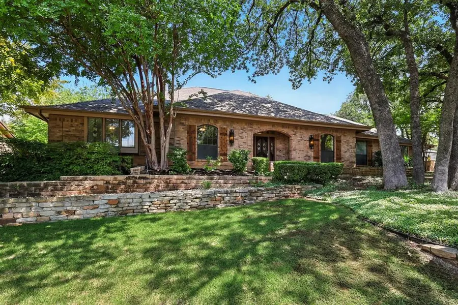 3907 Windermere Drive, Colleyville, TX 76034