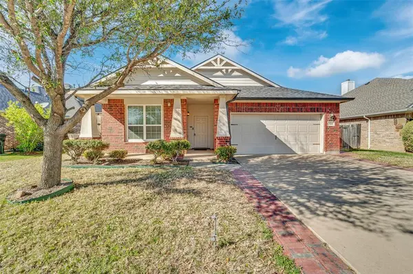921 Penny Royal Court, Arlington, TX 76002