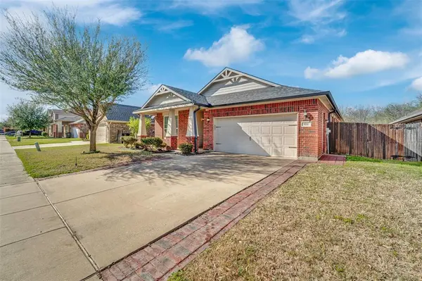 921 Penny Royal Court, Arlington, TX 76002