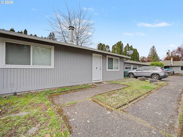 18635 SE Division ST, Gresham, OR 97030