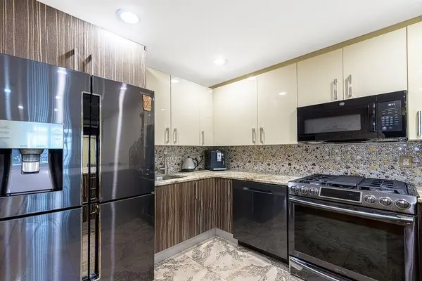 3015 Brighton 6th ST #9B, Brooklyn, NY 11235