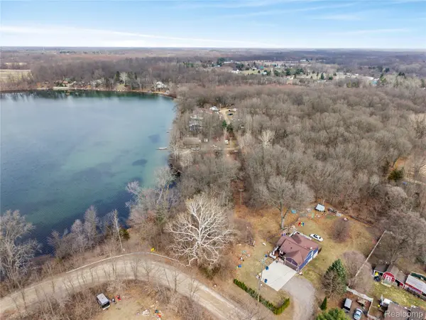 15045 Longfield DR, Argentine Township, MI 48451