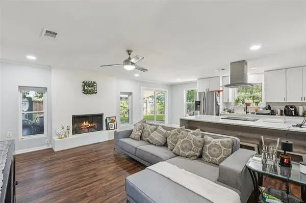 1901 Kris Street, Irving, TX 75060