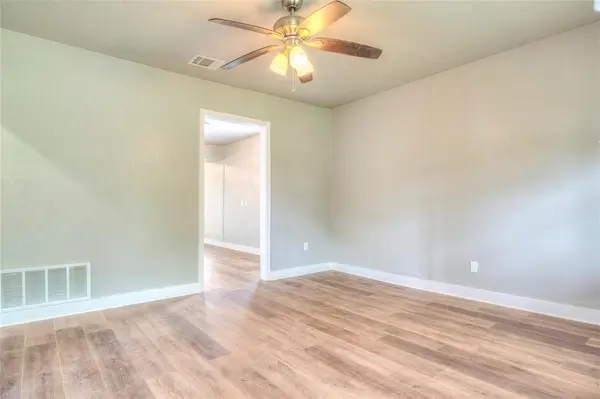 509 Walnut Drive, Mesquite, TX 75149