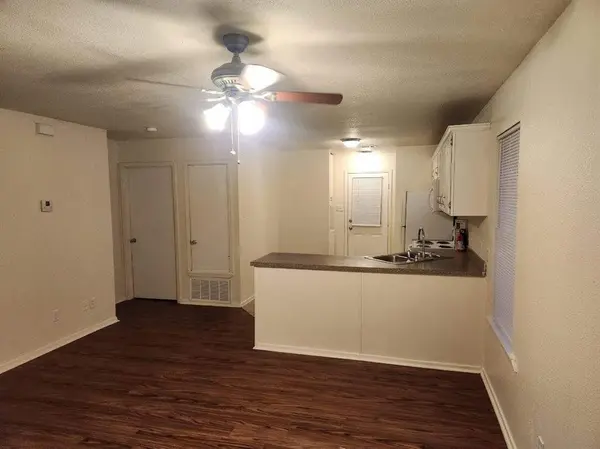 2203 Monroe Street #A, Commerce, TX 75428