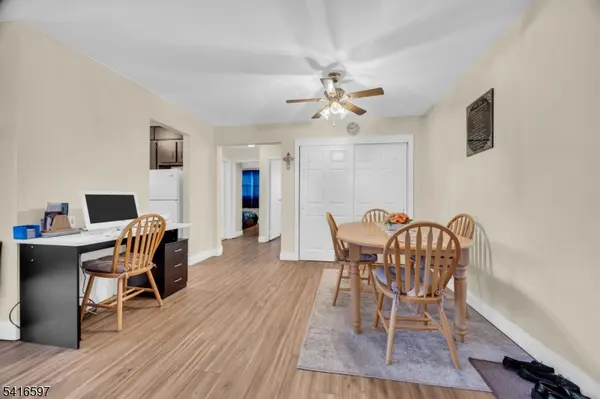 100 Luttgen Pl #A2, Linden City, NJ 07036