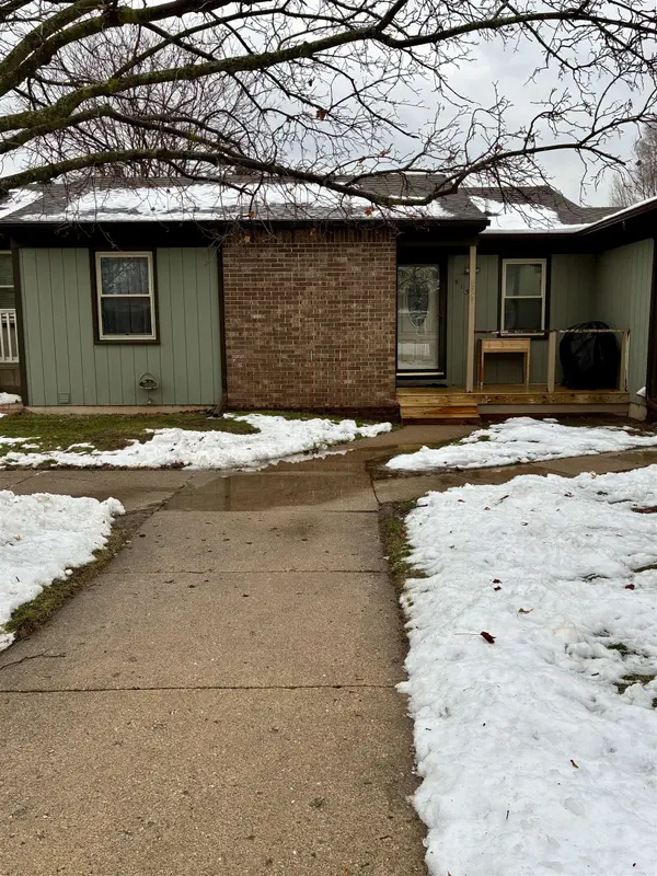 513 N Scott ST, Dewitt, MI 48820