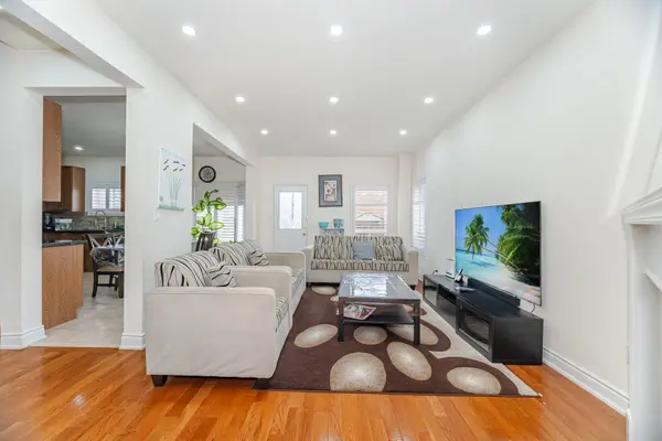 23 Personna CIR, Brampton, ON L6X 0P1