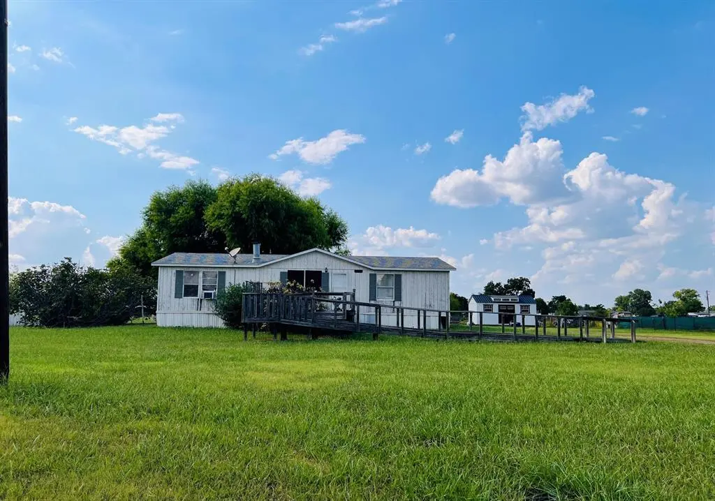 1665 Smith Circle, Combine, TX 75159