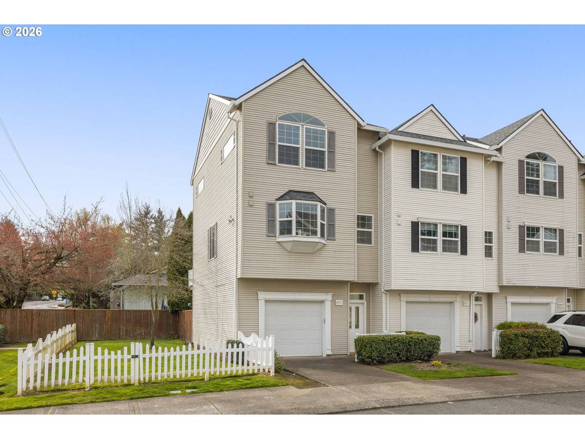 19913 SW Poplarwood PL, Tualatin, OR 97062