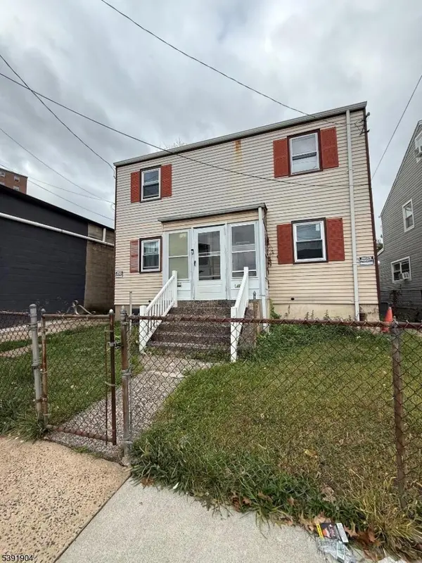 111 Hanford St, Newark City, NJ 07114