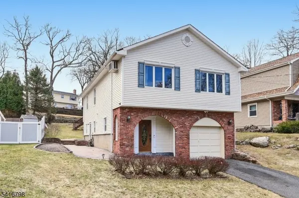 654 Succasunna Rd, Mount Arlington Boro, NJ 07850