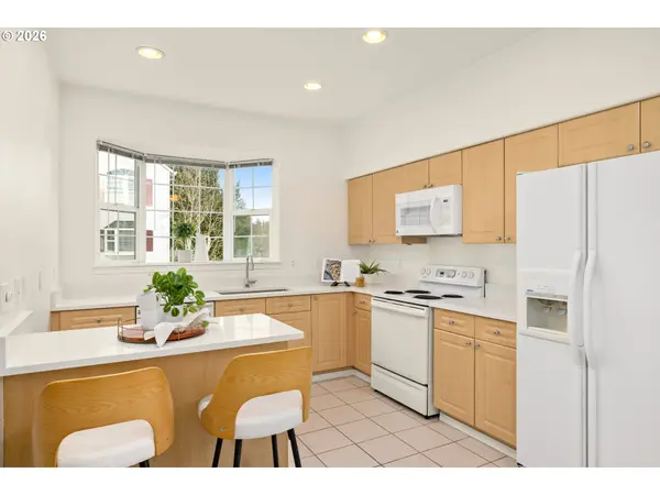 19913 SW Poplarwood PL, Tualatin, OR 97062