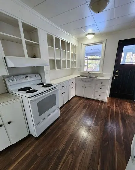 648 Glengrove AVE, Toronto C04, ON M6B 2J1