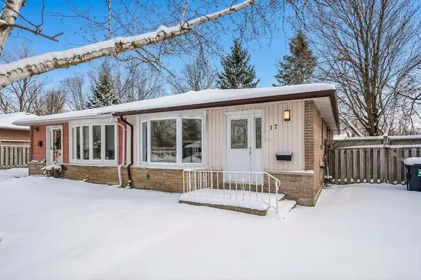 17 Burbank PL, Barrie, ON L4M 2S8