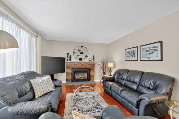 80 Maitland ST, Stittsville - Munster - Richmond, ON K0A 2Z0