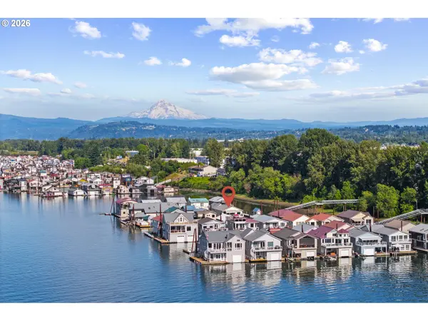 17809 NE MARINE DR #C3, Portland, OR 97230