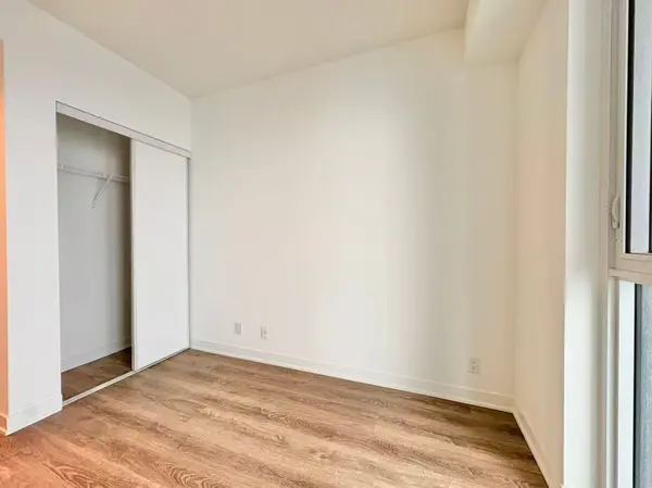 180 Front ST E #3909, Toronto C08, ON M5A 0K9