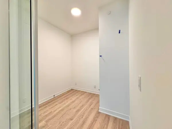 180 Front ST E #3909, Toronto C08, ON M5A 0K9