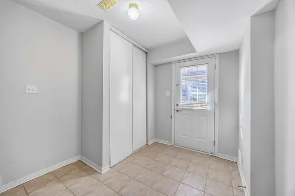 1775 Valley Farm RD #40, Pickering, ON L1V 7J9