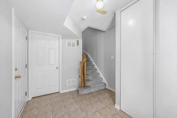 1775 Valley Farm RD #40, Pickering, ON L1V 7J9