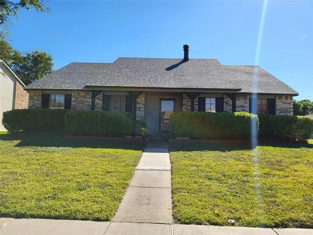 2922 Centennial Drive, Garland, TX 75042