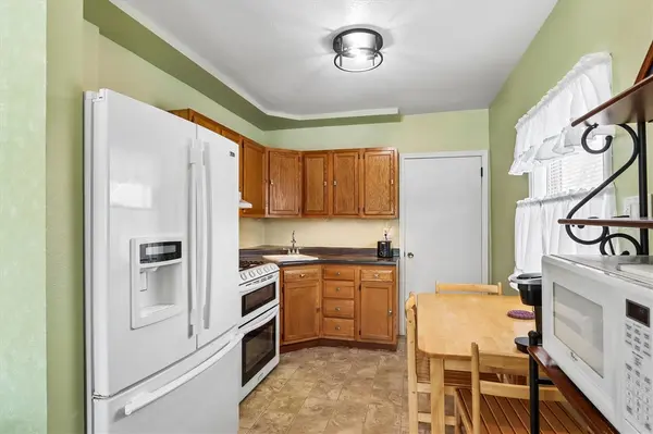 628 36th ST NE, Cedar Rapids, IA 52402