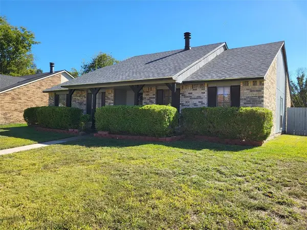 2922 Centennial Drive, Garland, TX 75042