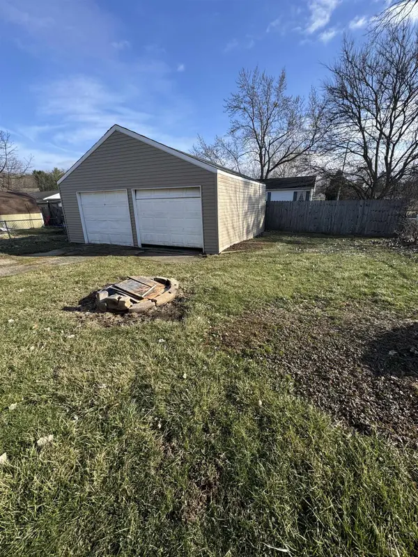 1306 Garfield ST, Mt Morris, MI 48458