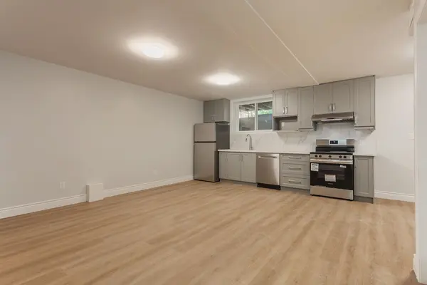 459 Palmerston BLVD #Lower, Toronto C01, ON M6G 2N9