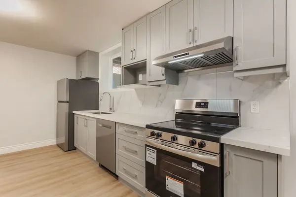 459 Palmerston BLVD #Lower, Toronto C01, ON M6G 2N9