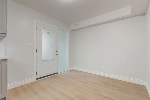 459 Palmerston BLVD #Lower, Toronto C01, ON M6G 2N9