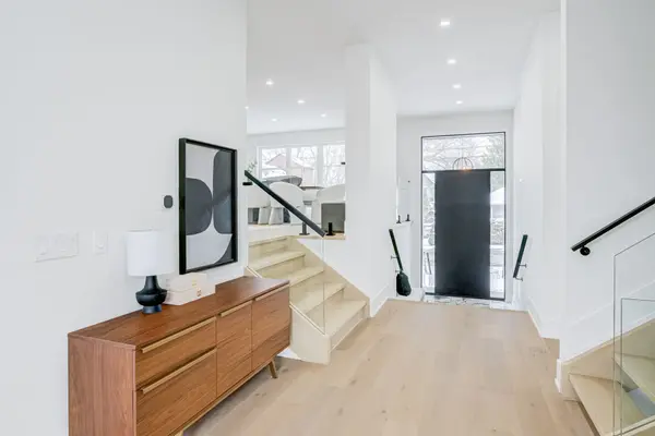 642 Annland ST, Pickering, ON L1W 1B1