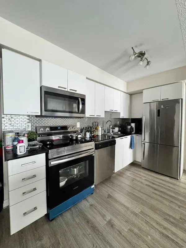 2150 Lawrence AVE E #1702, Toronto E04, ON M1R 3A7