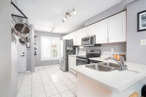 1149 Craven RD, Toronto E01, ON M4J 4V7