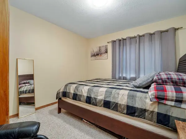 2909 30 AVE S, Lethbridge, AB T1K 6S7