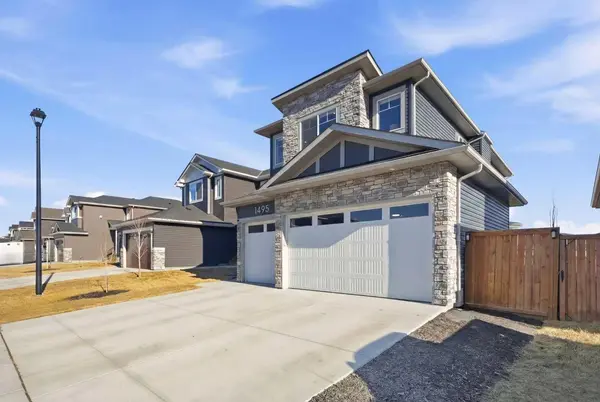 1495 Aldrich PL, Carstairs, AB T0M 0N0