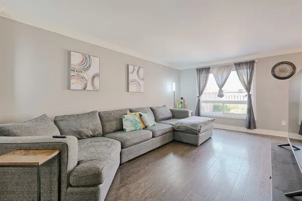 17 Rushmore CRES, Brampton, ON L6Z 1R1