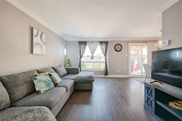 17 Rushmore CRES, Brampton, ON L6Z 1R1