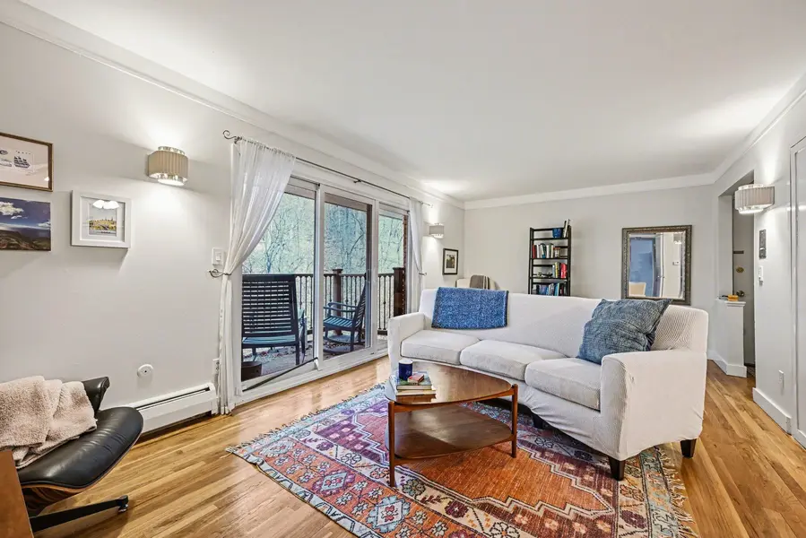 1245 Island DR #202, Ann Arbor, MI 48105