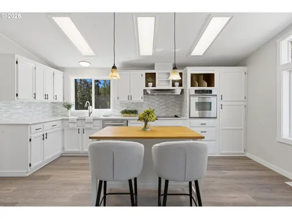 17717 HIGHWAY 58, Crescent Lake, OR 97733