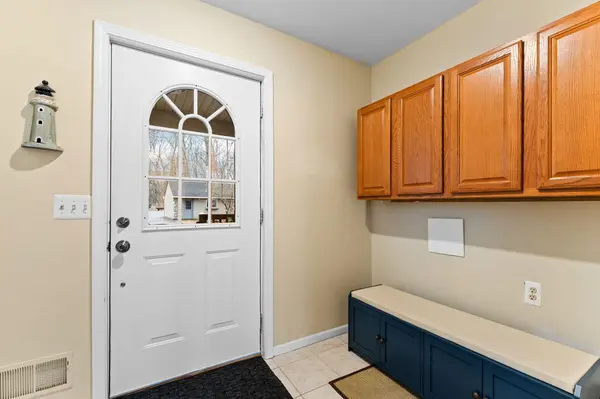 6511 Forest Beach DR, Genoa Twp, MI 48116