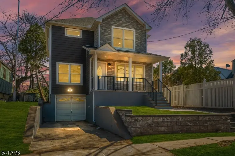 402 Riverview Ave, North Arlington Boro, NJ 07031