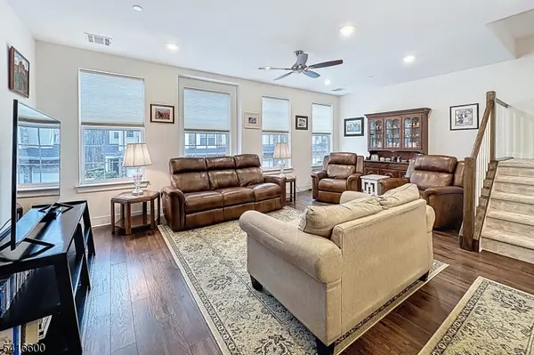 308 Parkview Ln, Rockaway Twp., NJ 07866