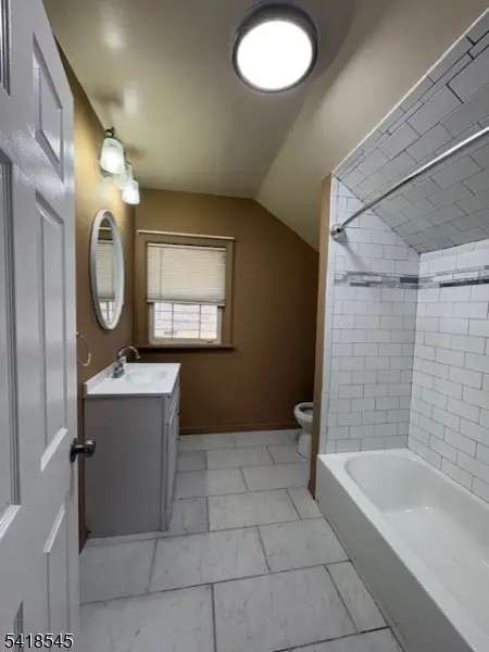 1-3 E Grand St #C, Hampton Boro, NJ 08827